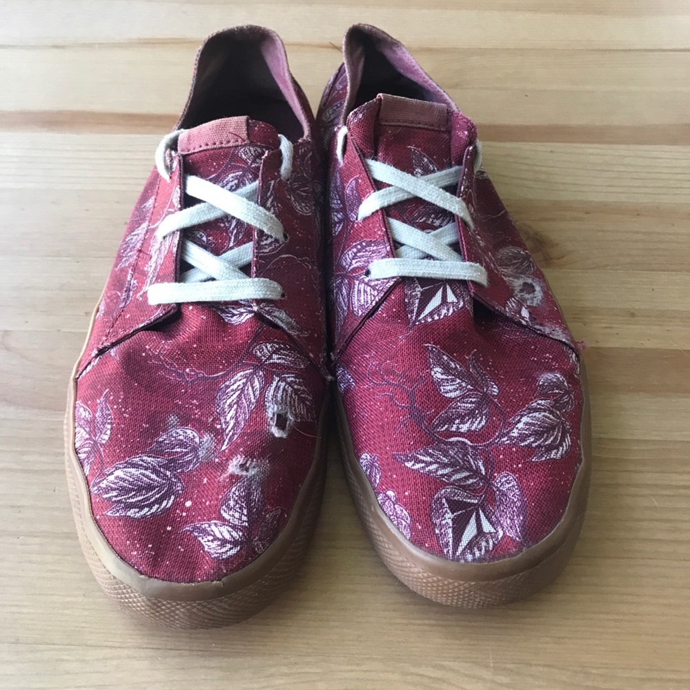 Volcom Sneakers - Picture 2 of 7